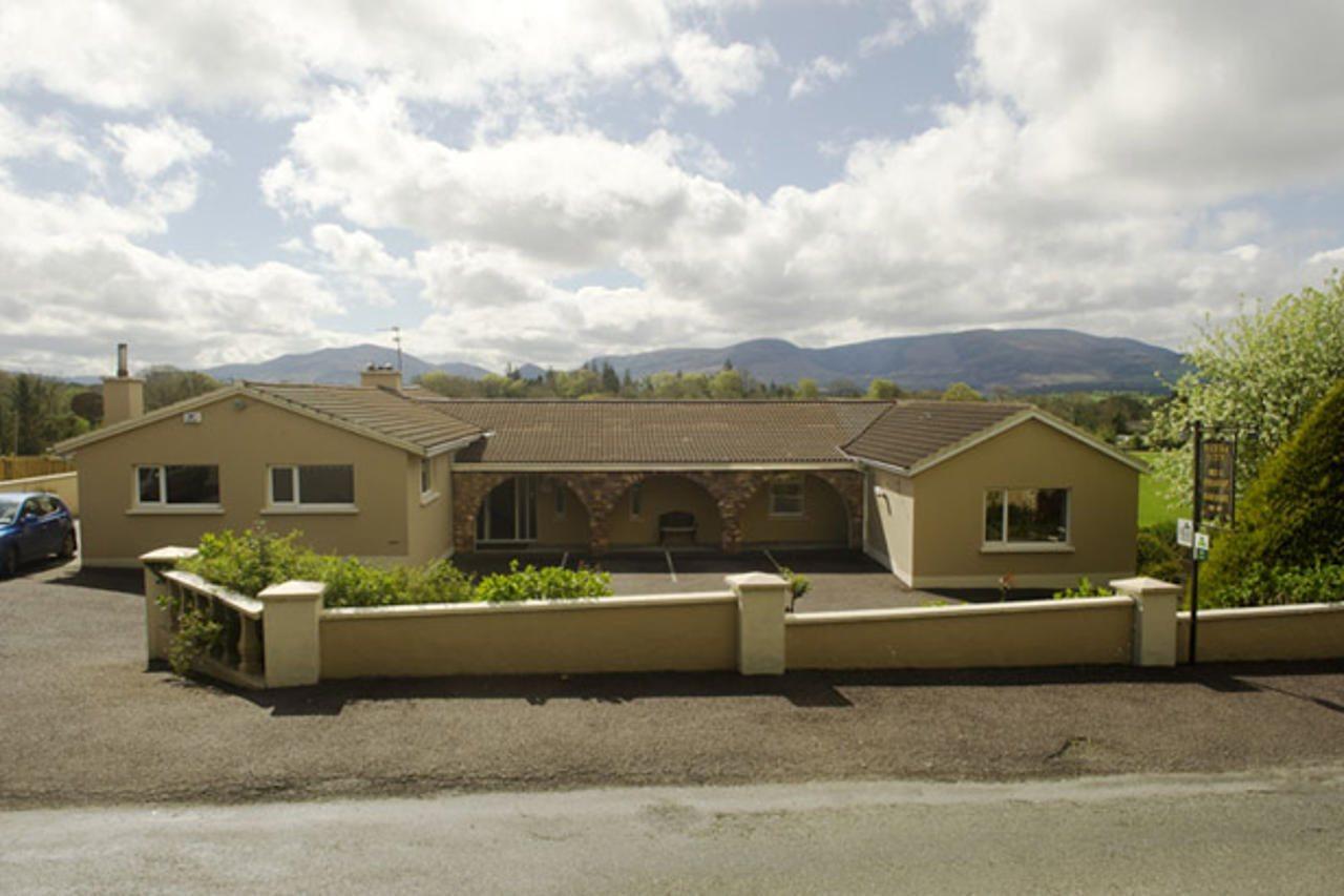 Teernaboul Reeks View B&B 외부 사진