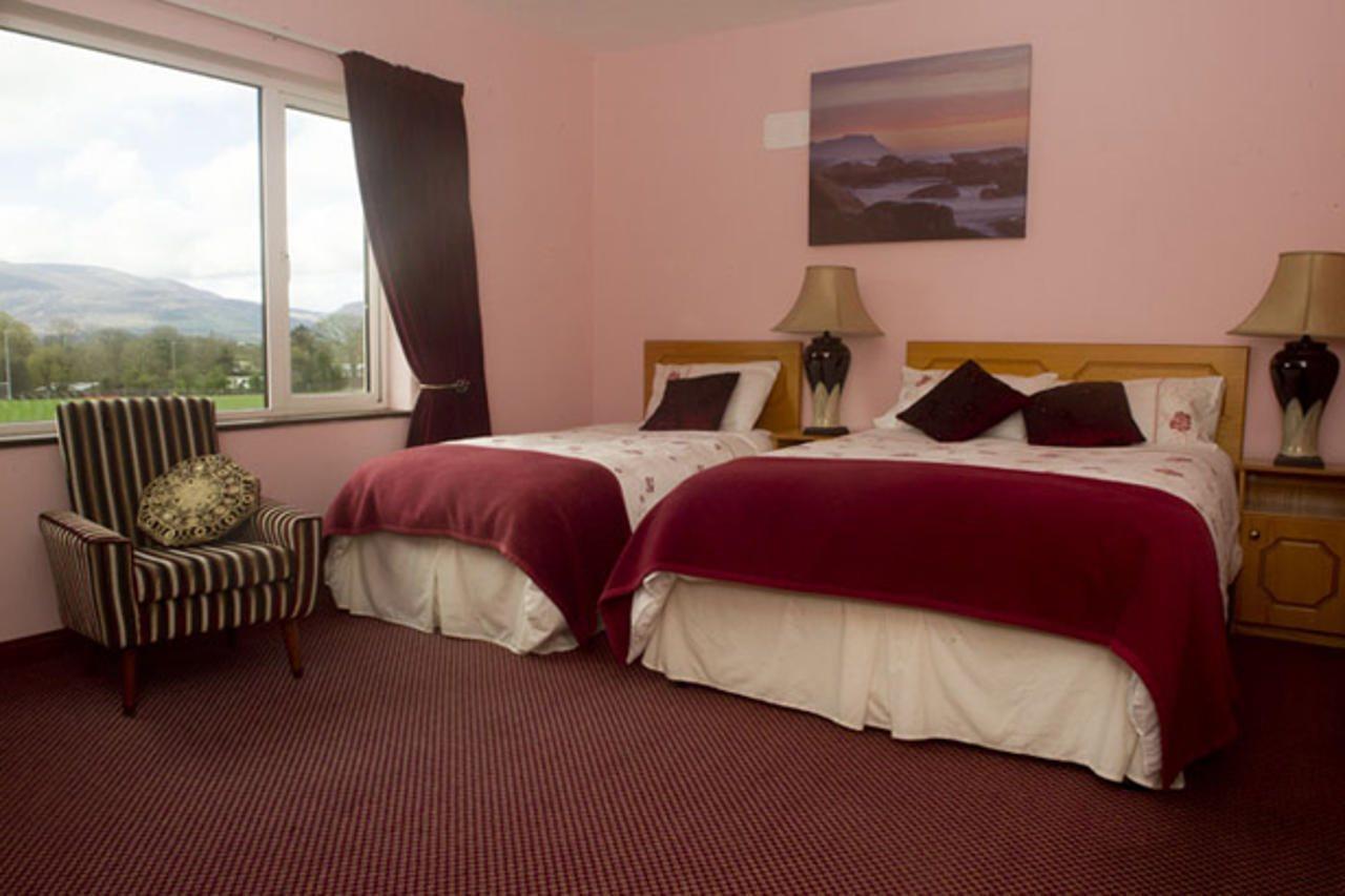 Teernaboul Reeks View B&B 외부 사진